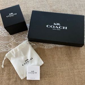 Coach boxes